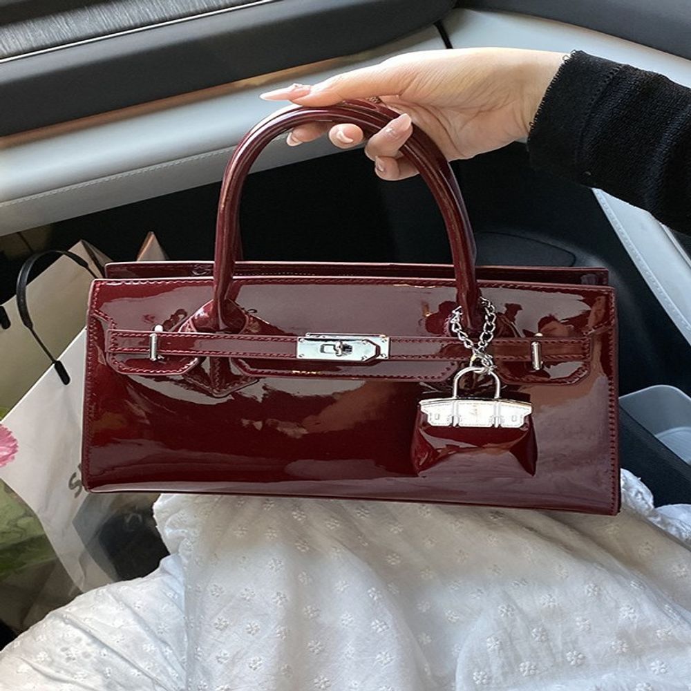 Versatile shoulder bag