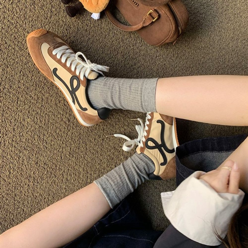 Leather Slight Versatile Sneakers