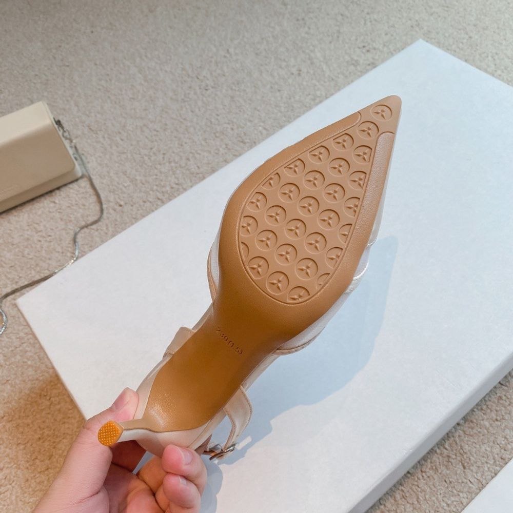 Pointed-toe stiletto high heels