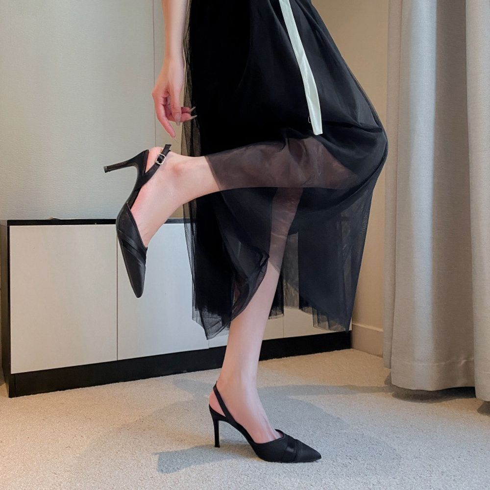 Pointed-toe stiletto high heels