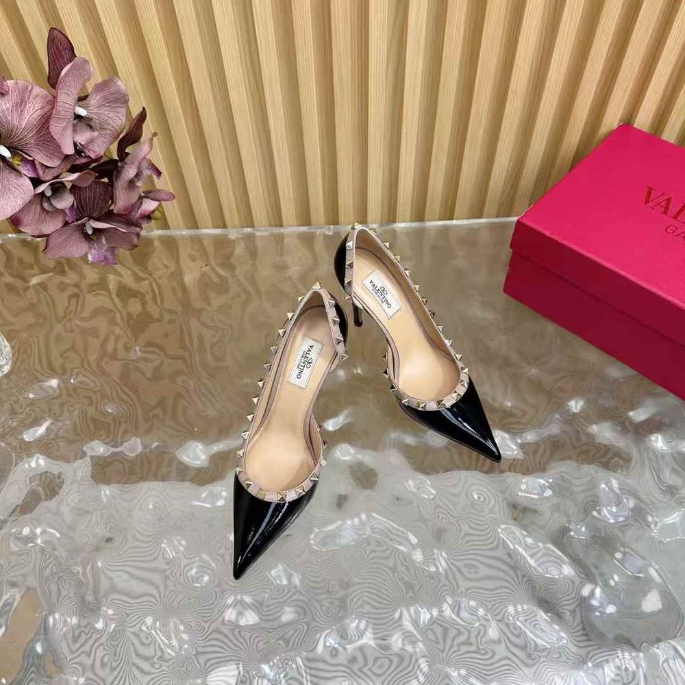 Fairy-like studded high heels