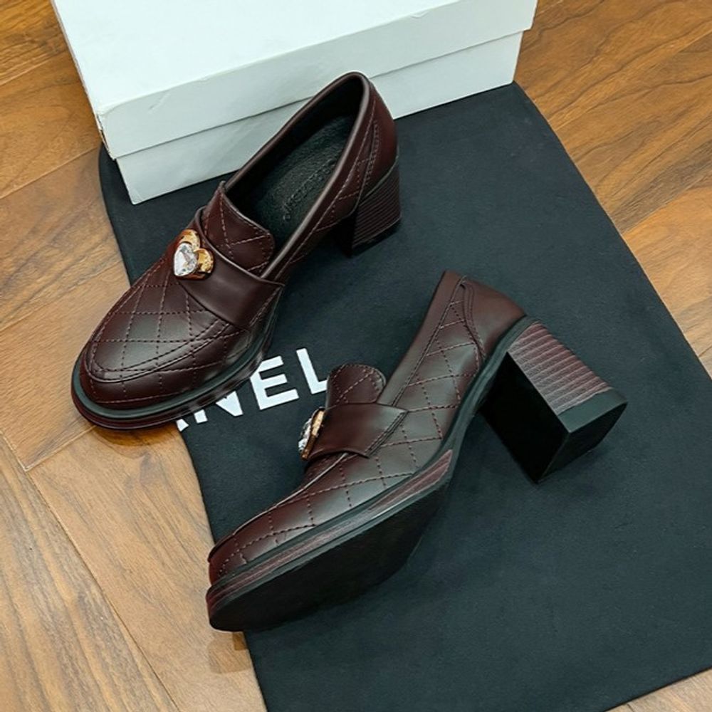 Chunky leather shoes