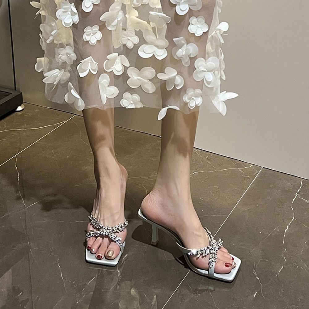 Rhinestone design high-heeled sandals