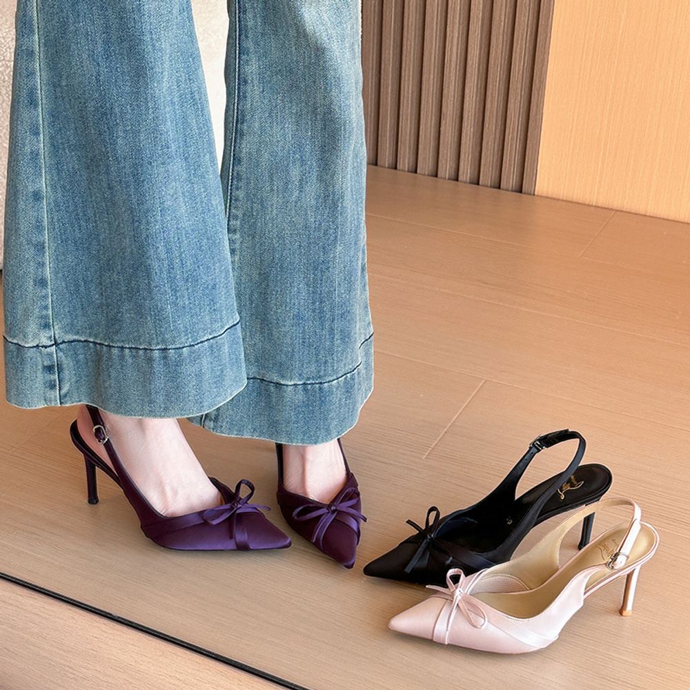 Pointed toe stiletto heel