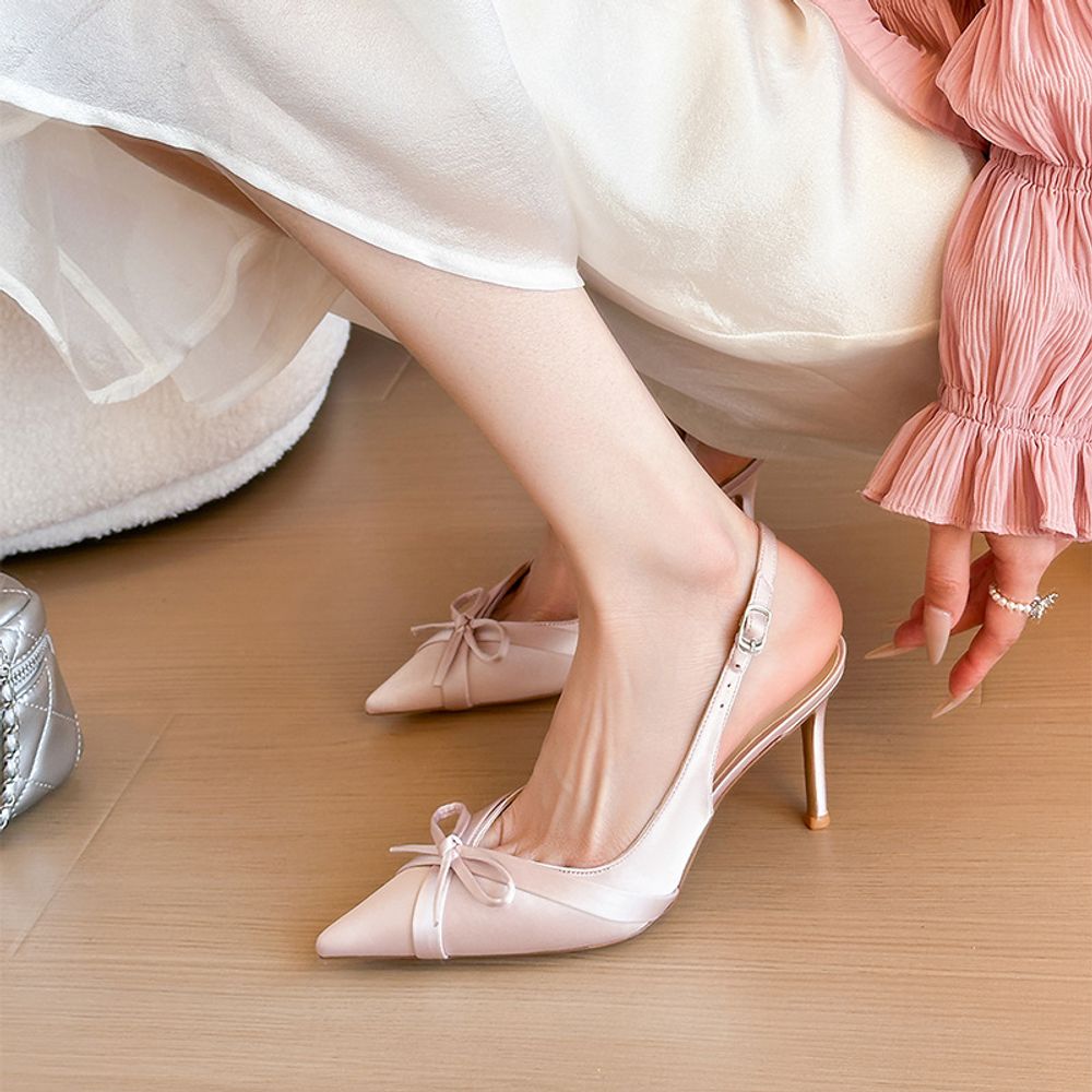 Pointed toe stiletto heel