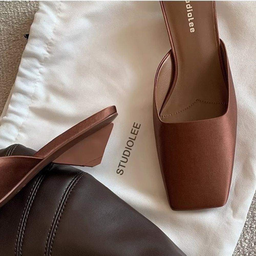 Square-toe Mules Slippers