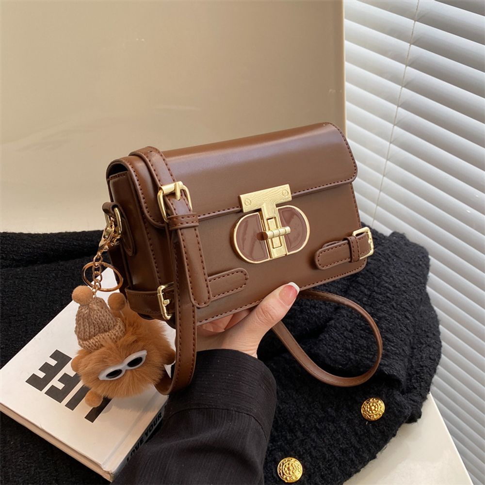 Retro-style small handbag