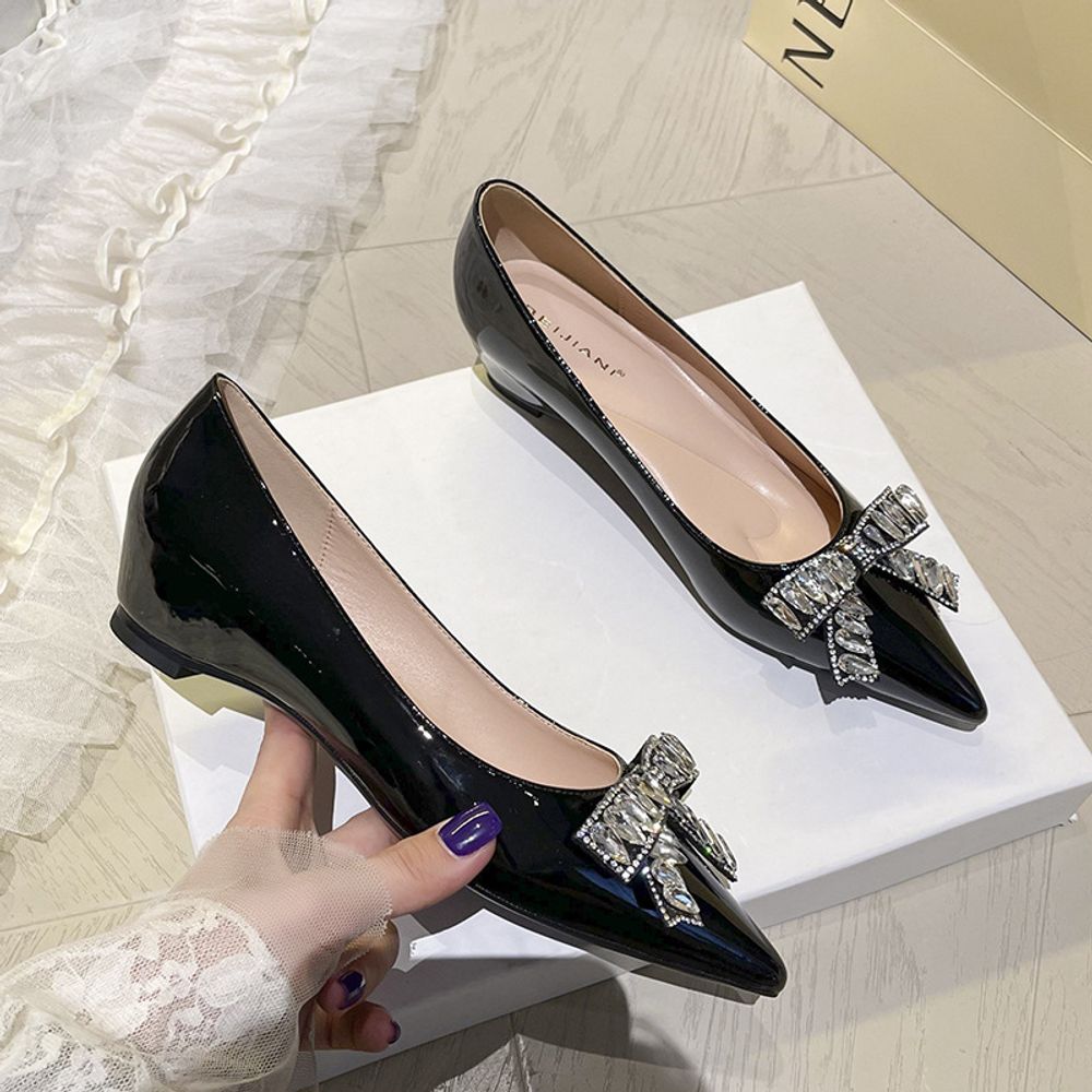 Rhinestone bow petite high-heeled