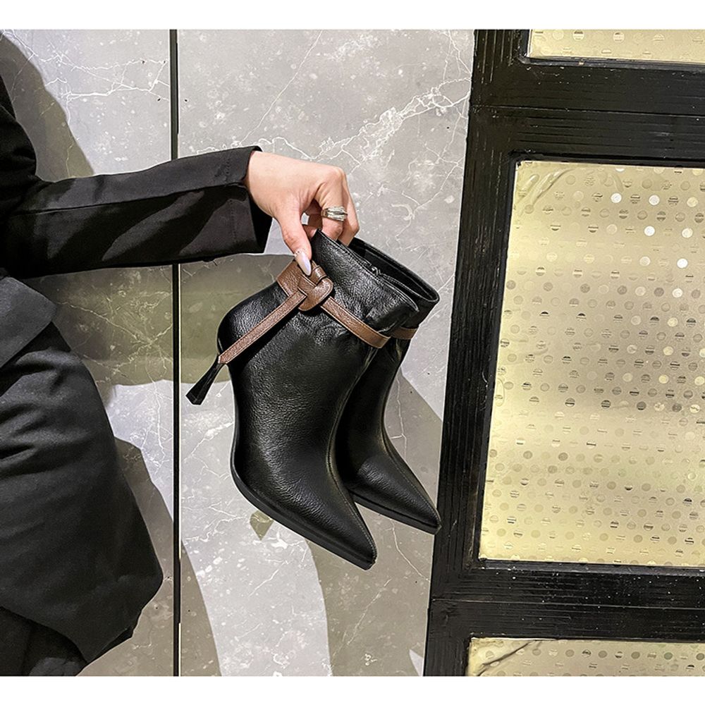 Ankle boots