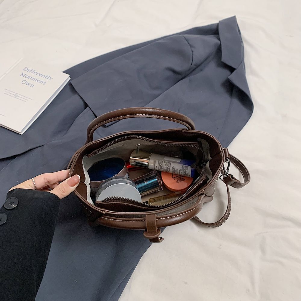 Trendy Underarm Bag