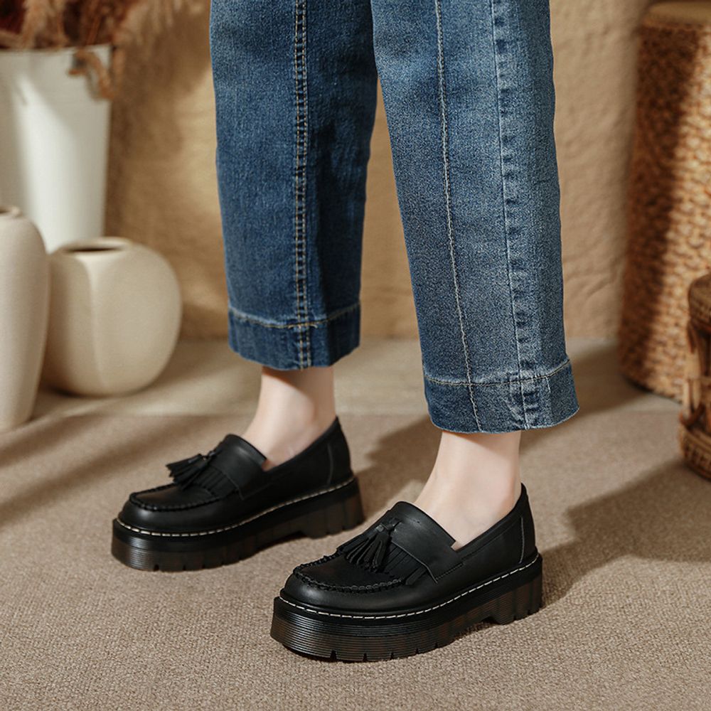 Platform leather shoes