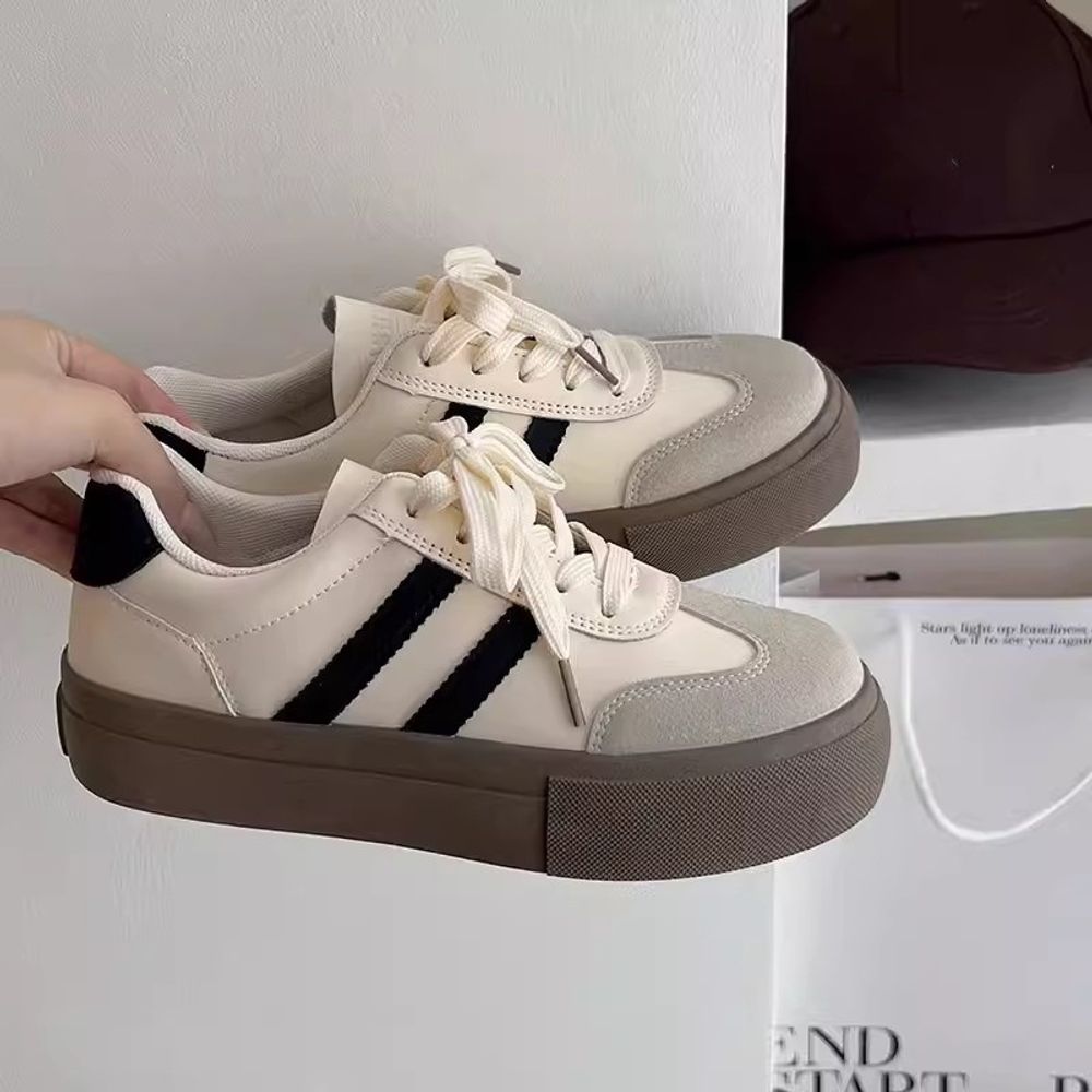 Premium Casual Sneakers