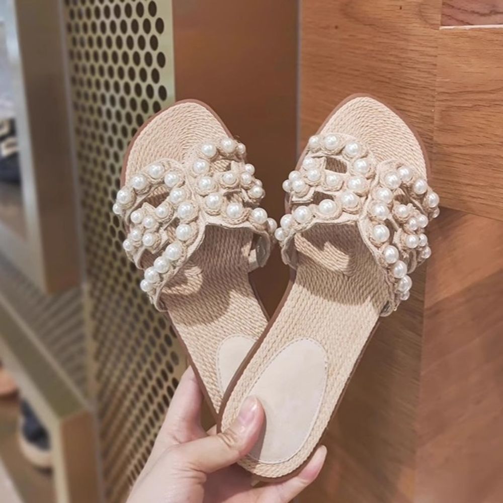 Pearl Shell Sandals