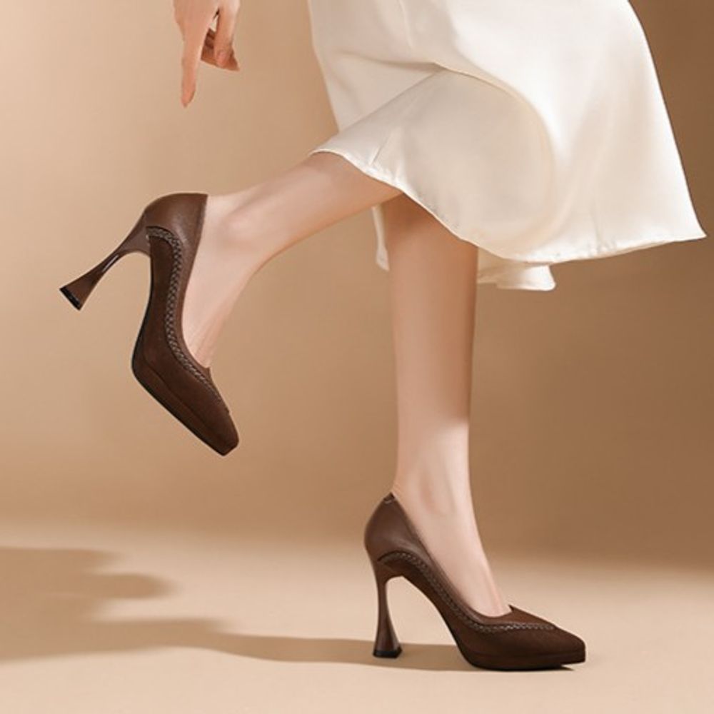 Pointed-toe stiletto high heels