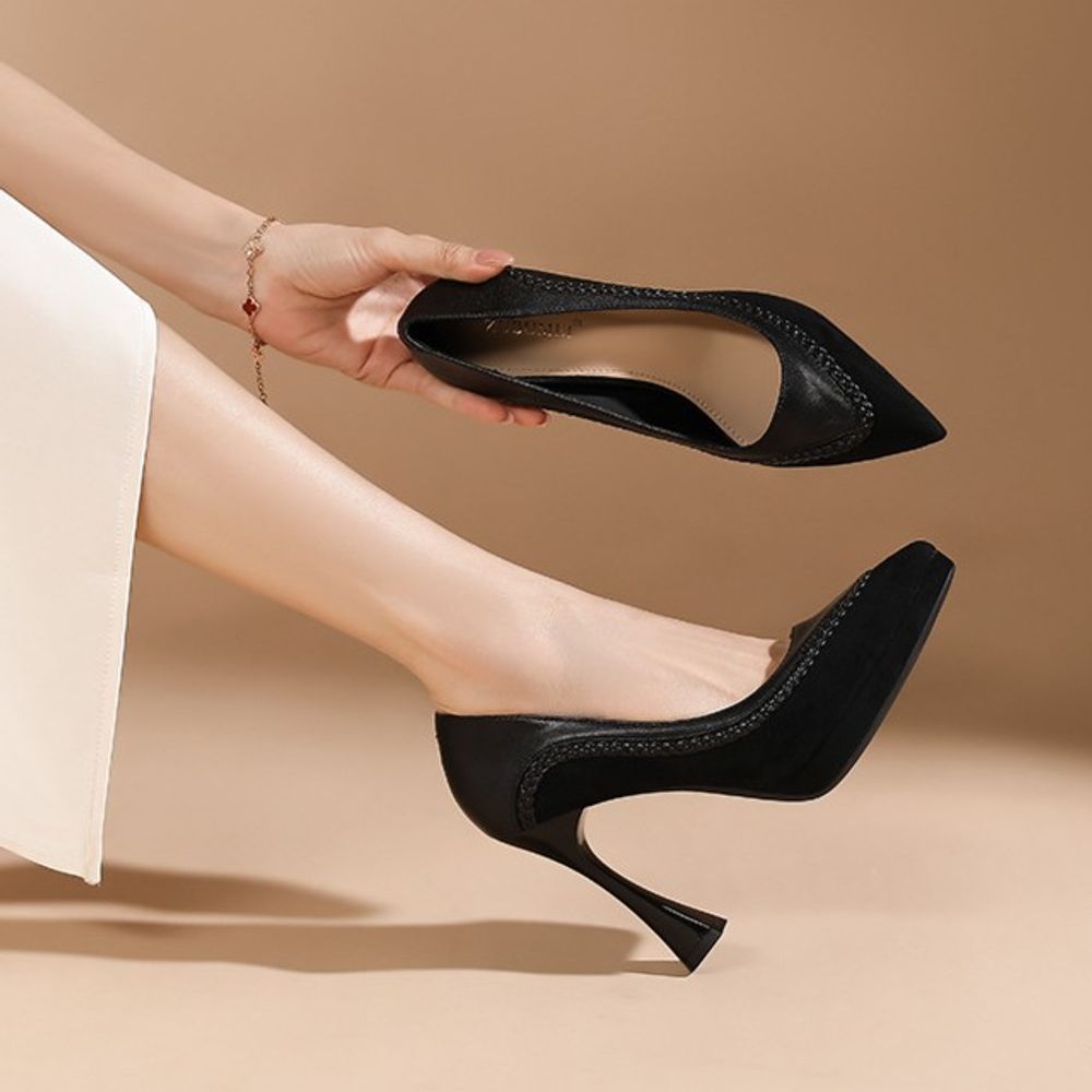 Pointed-toe stiletto high heels