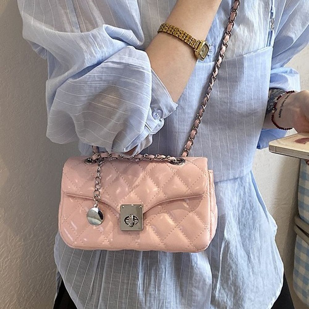 Quilted chain Premium handbag