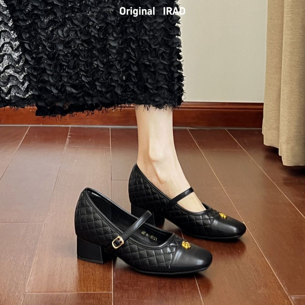 Leather Mary Jane shoes