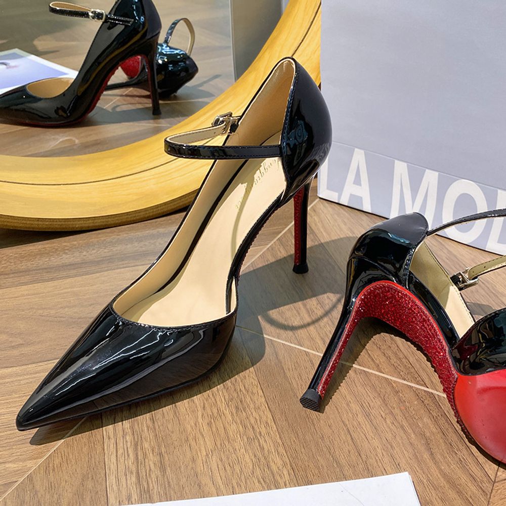 Pointed Toe  Red Sole  Heels