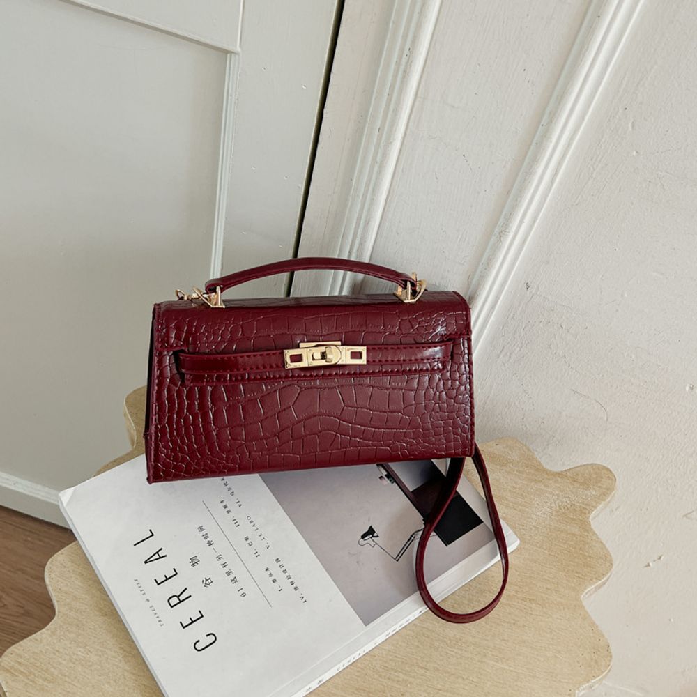 Trendy Patterned Handbag