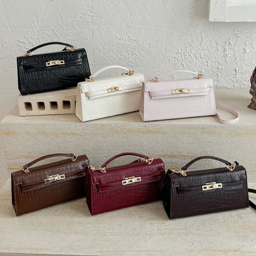 Trendy Patterned Handbag