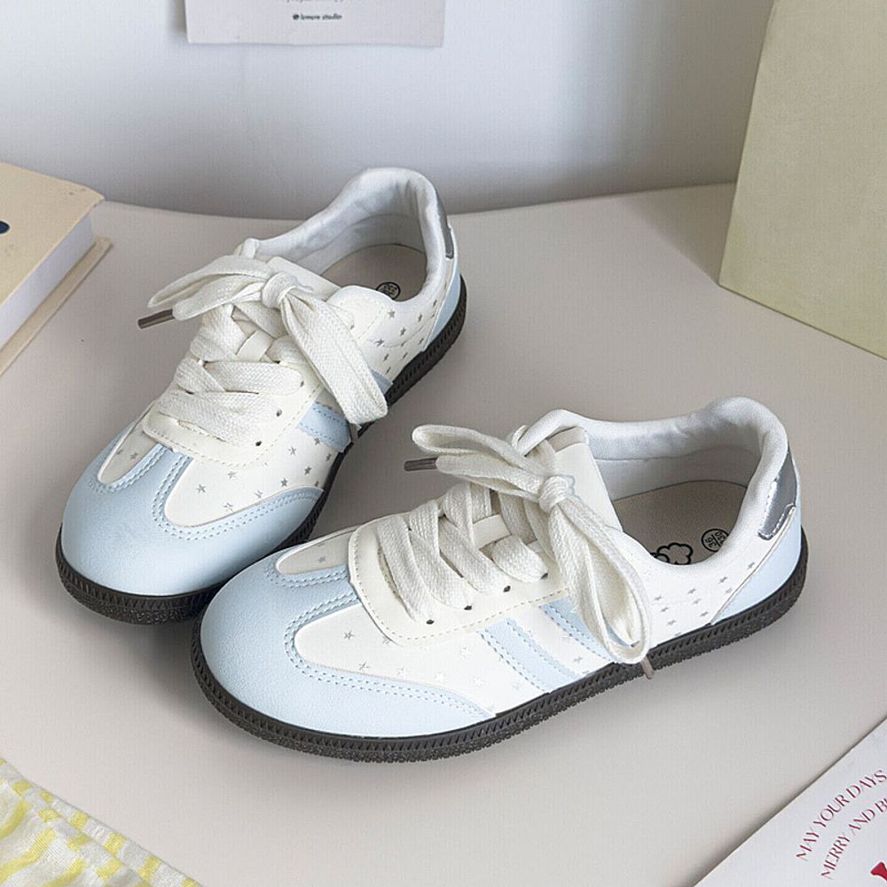 Lightweight Casual Sneakers
