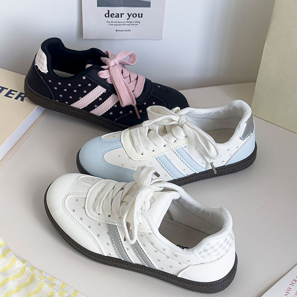 Lightweight Casual Sneakers