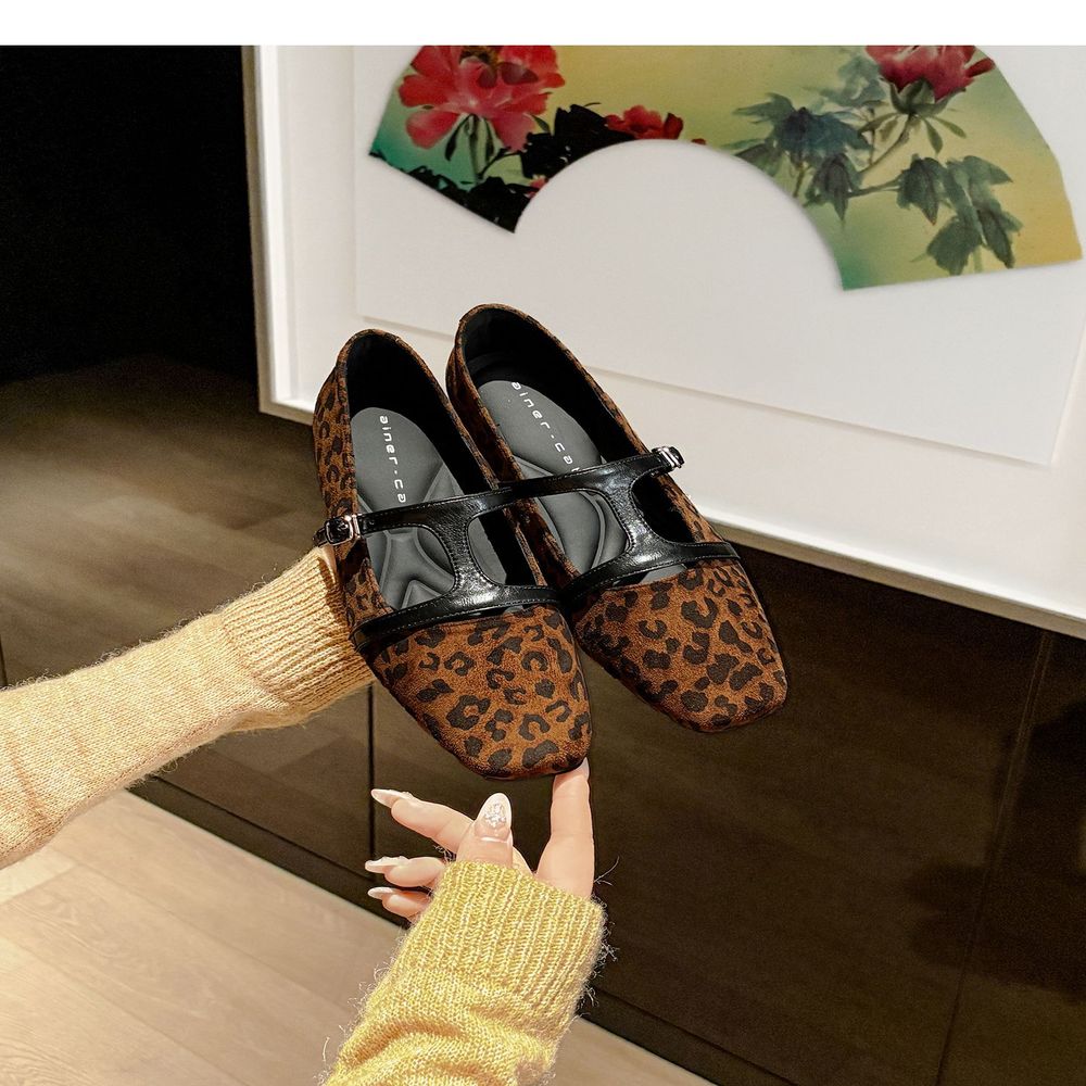 Suede Leather Printed Flat Shoes