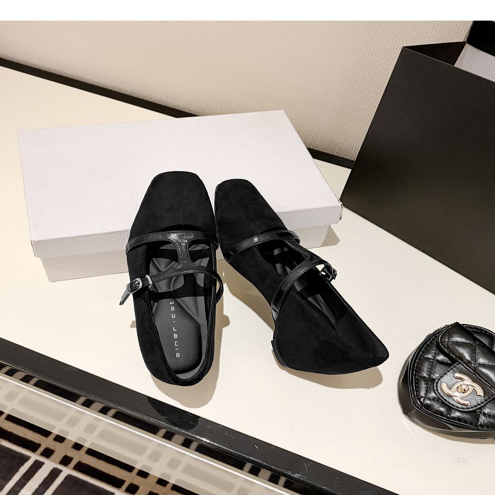 Suede Leather Printed Flat Shoes