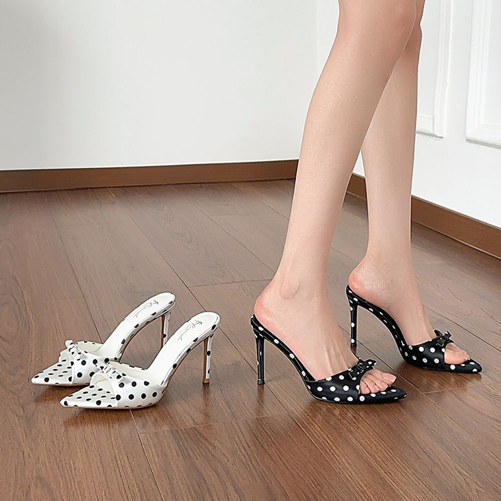 Polka Dots Open Toed Sandals