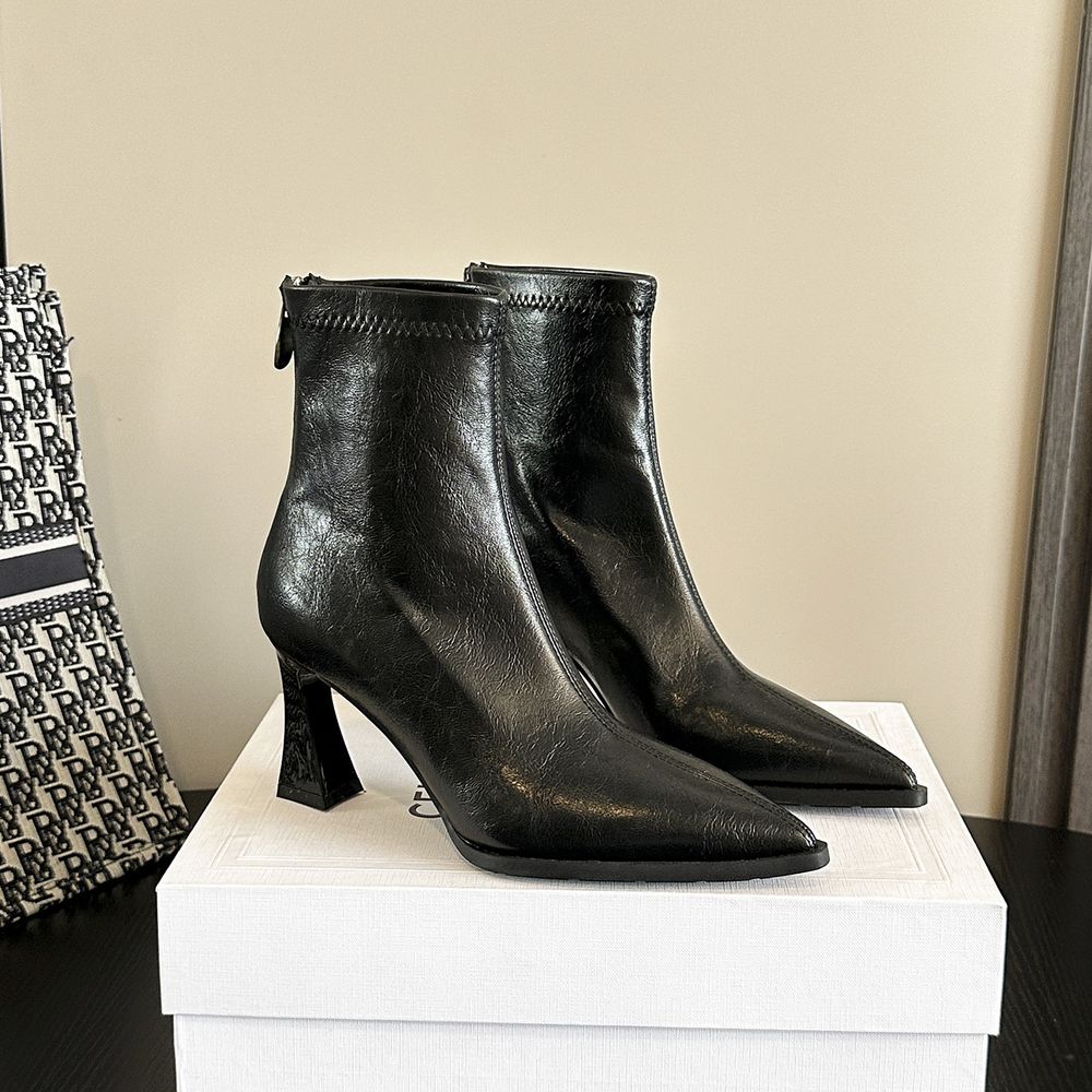Pointed Ankle Boots