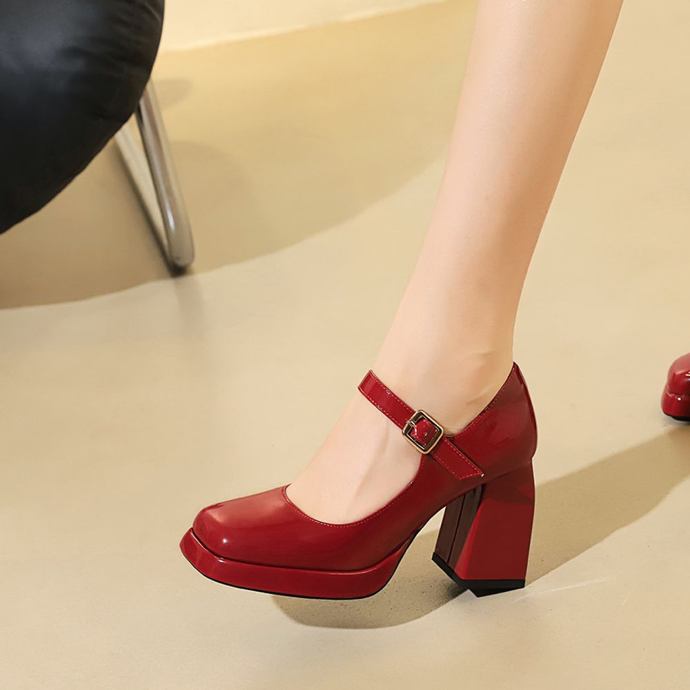 Trendy Mary Jane Heels