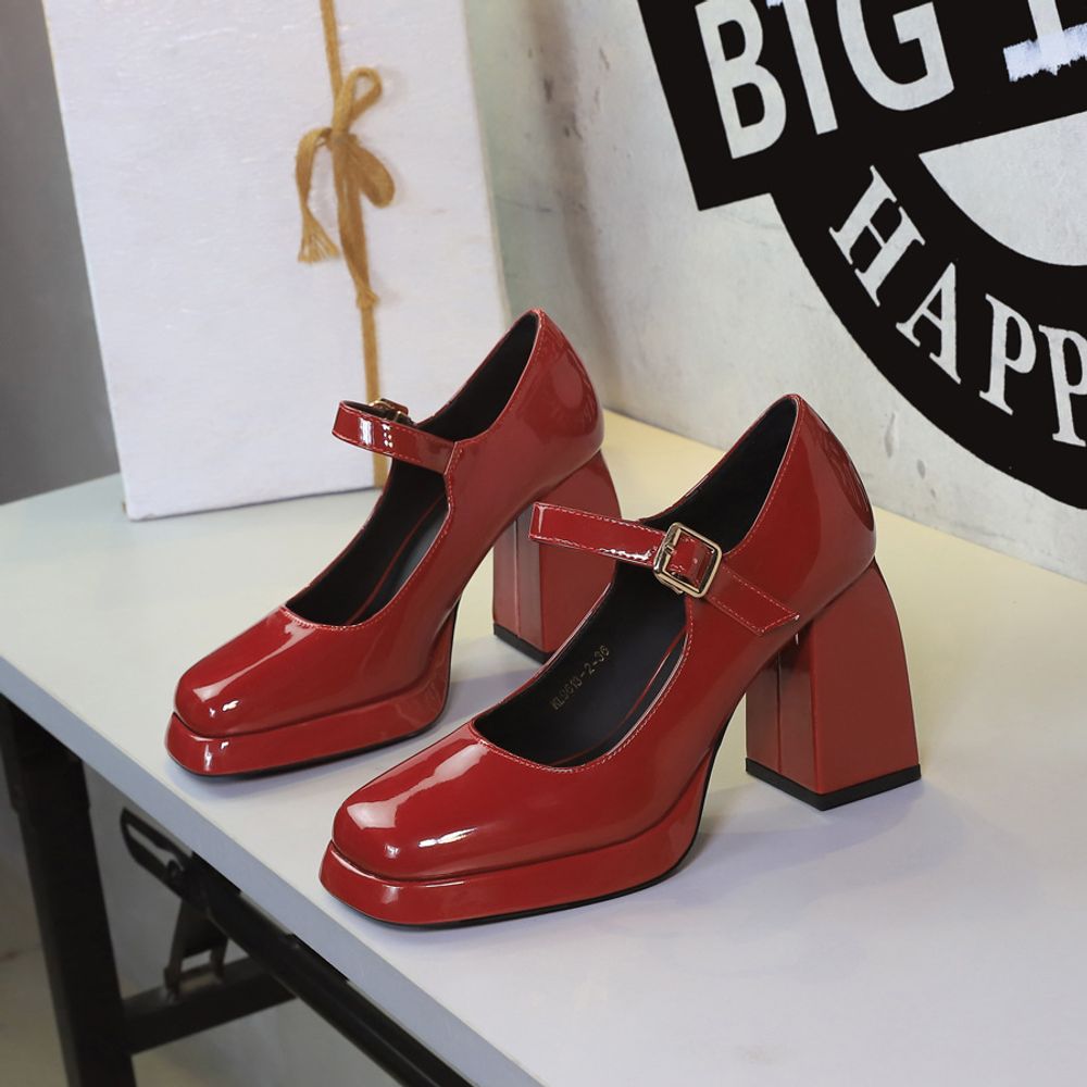 Trendy Mary Jane Heels